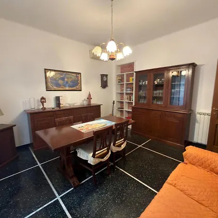 Gaslini Host With Garden Apartment *