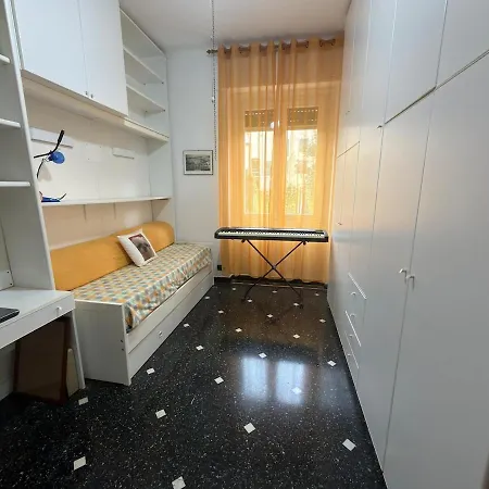 Gaslini Host With Garden Apartment